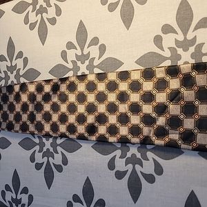 Kilbourne and Finch Black Silk Tie with Silver, Gold, and Peach